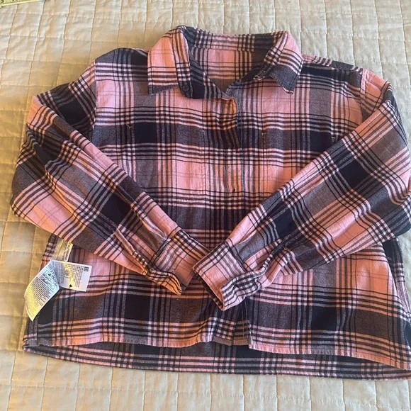 Levi's Pink and Black Plaid Shirt - Picture 7 of 8